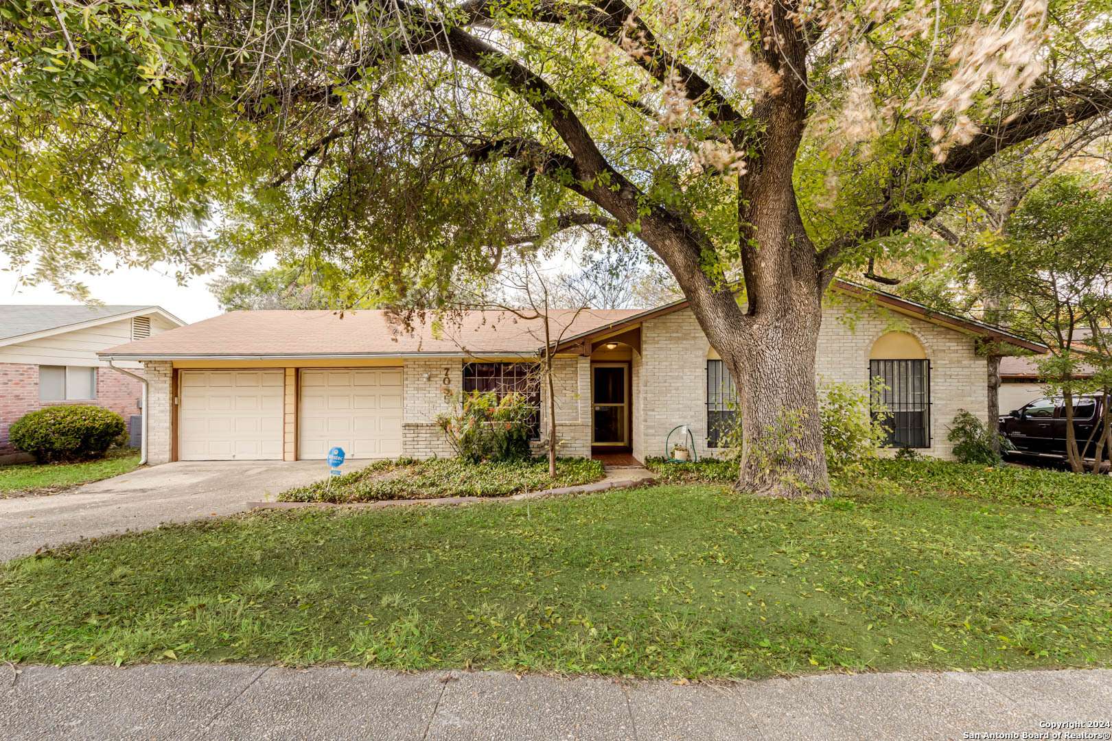 San Antonio, TX 78240,7035 Forest Meadow