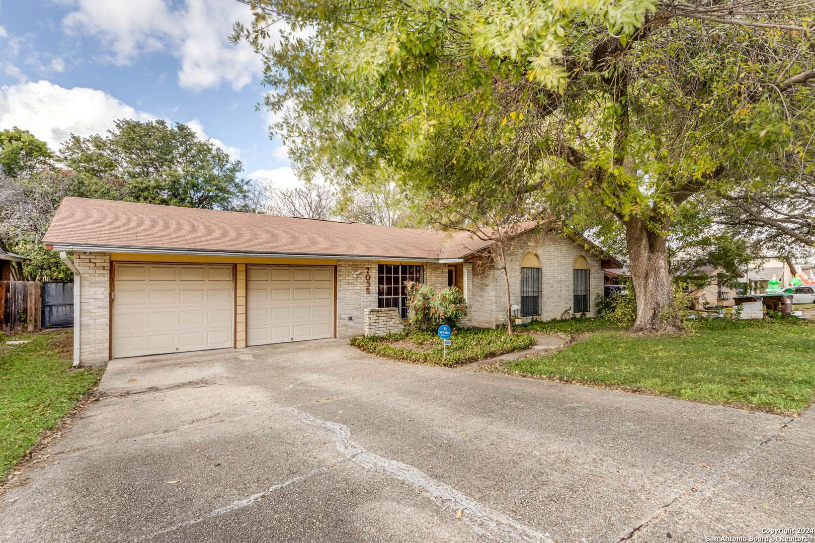 San Antonio, TX 78240,7035 Forest Meadow