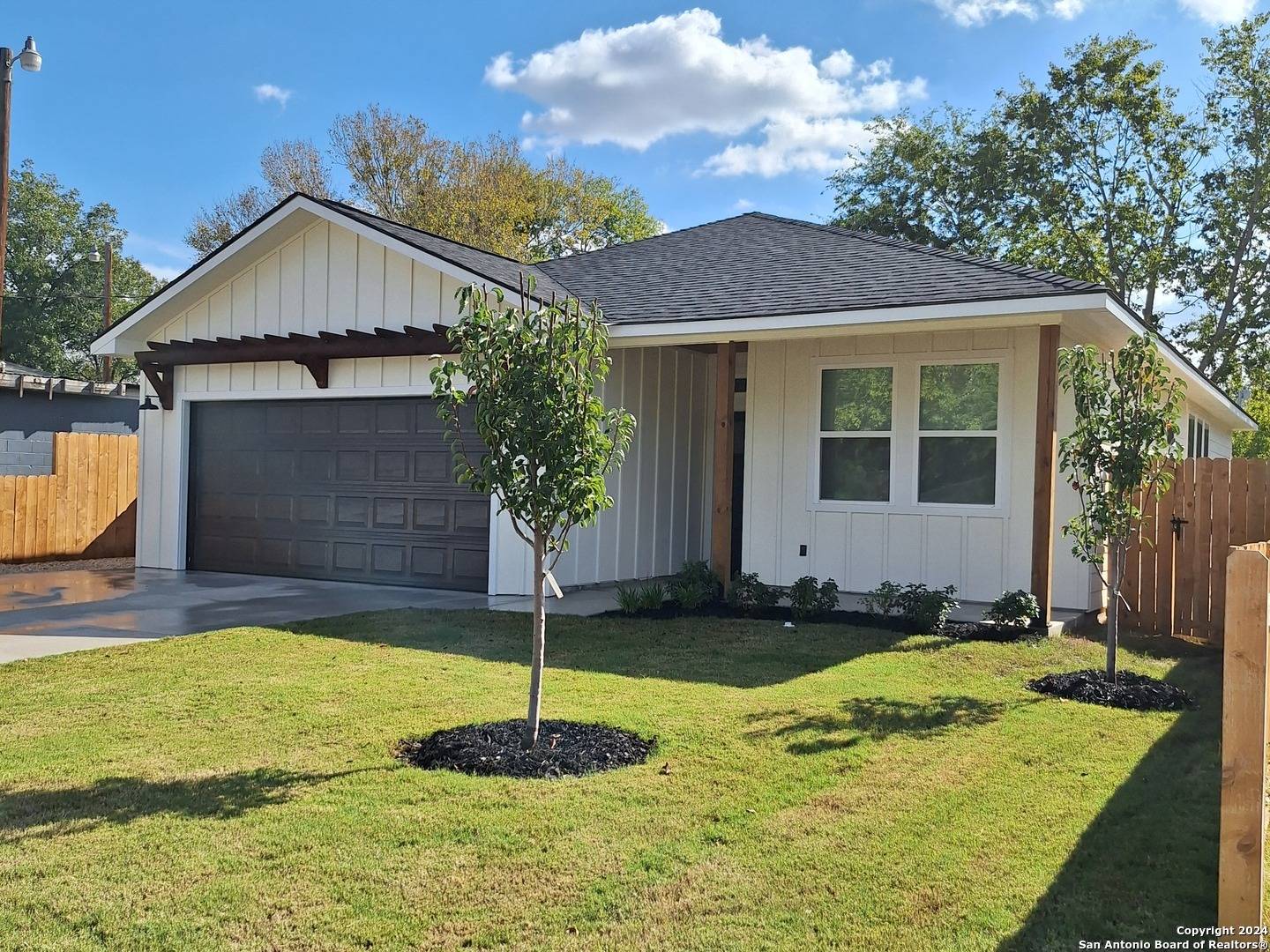 Seguin, TX 78155,953 ALLENDE