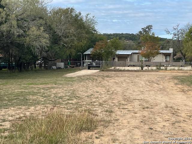 Lakehills, TX 78063-7154,9992 FM 1283