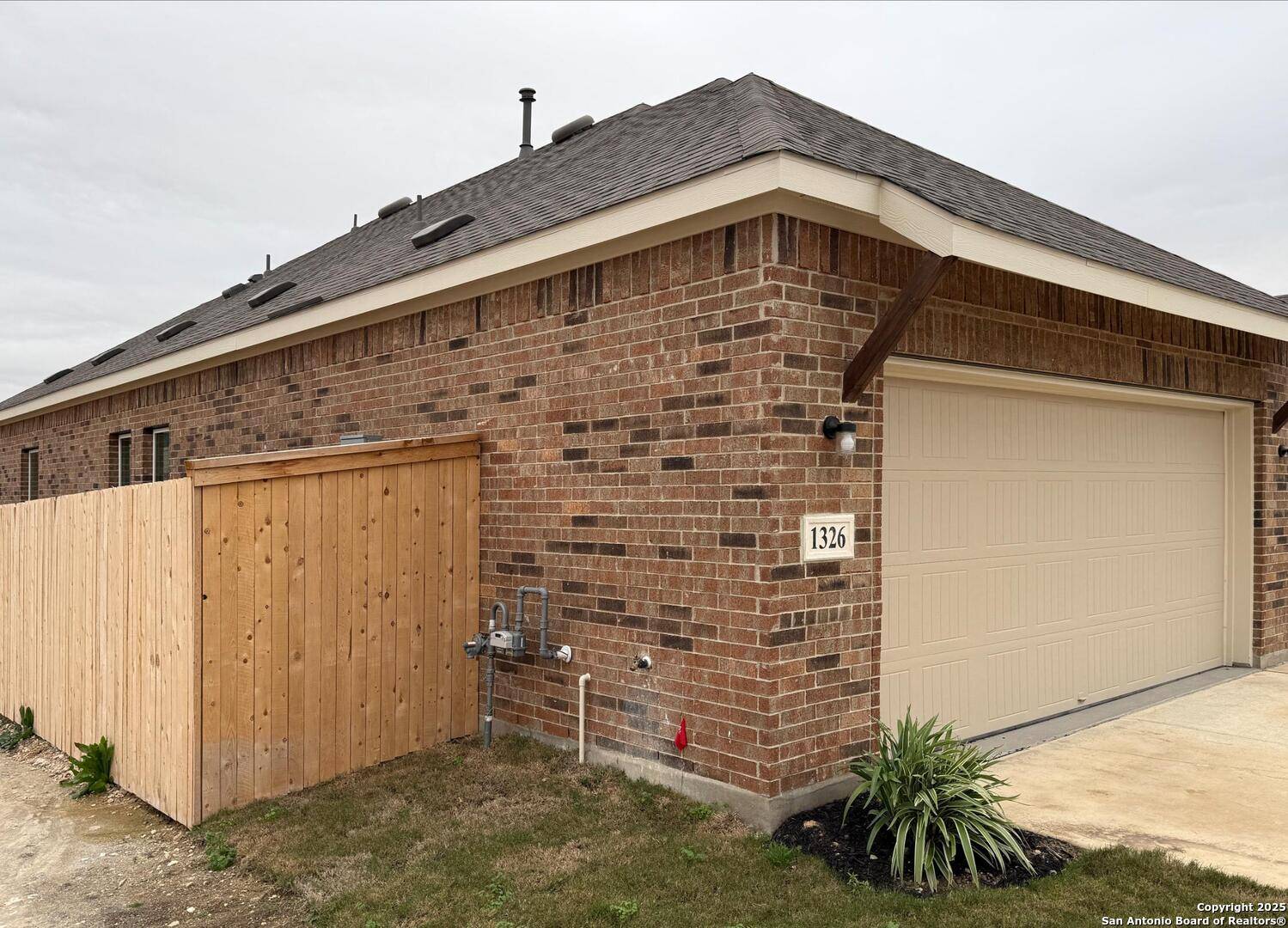 San Antonio, TX 78245,1326 Meester
