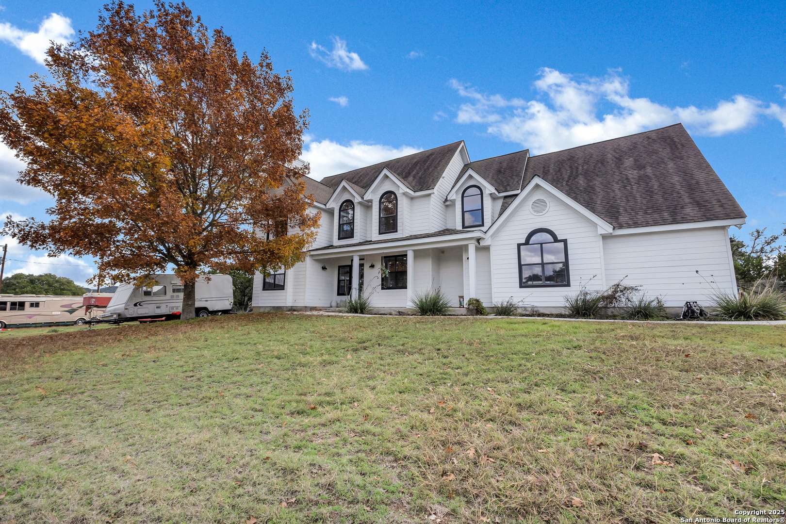 Pipe Creek, TX 78063,616 Green Oak Dr