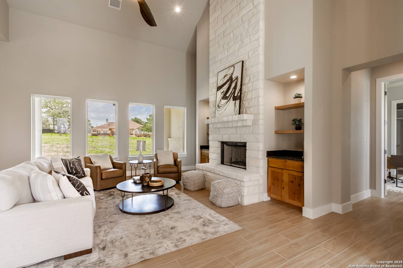 La Vernia, TX 78121,104 Hondo Vista