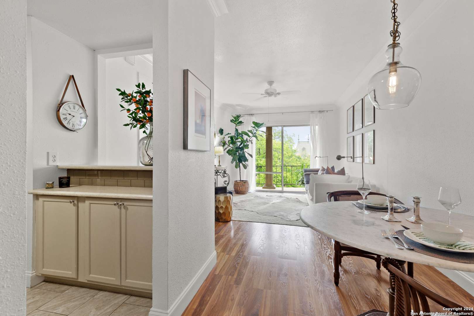 San Antonio, TX 78209,7709 BROADWAY UNIT 321