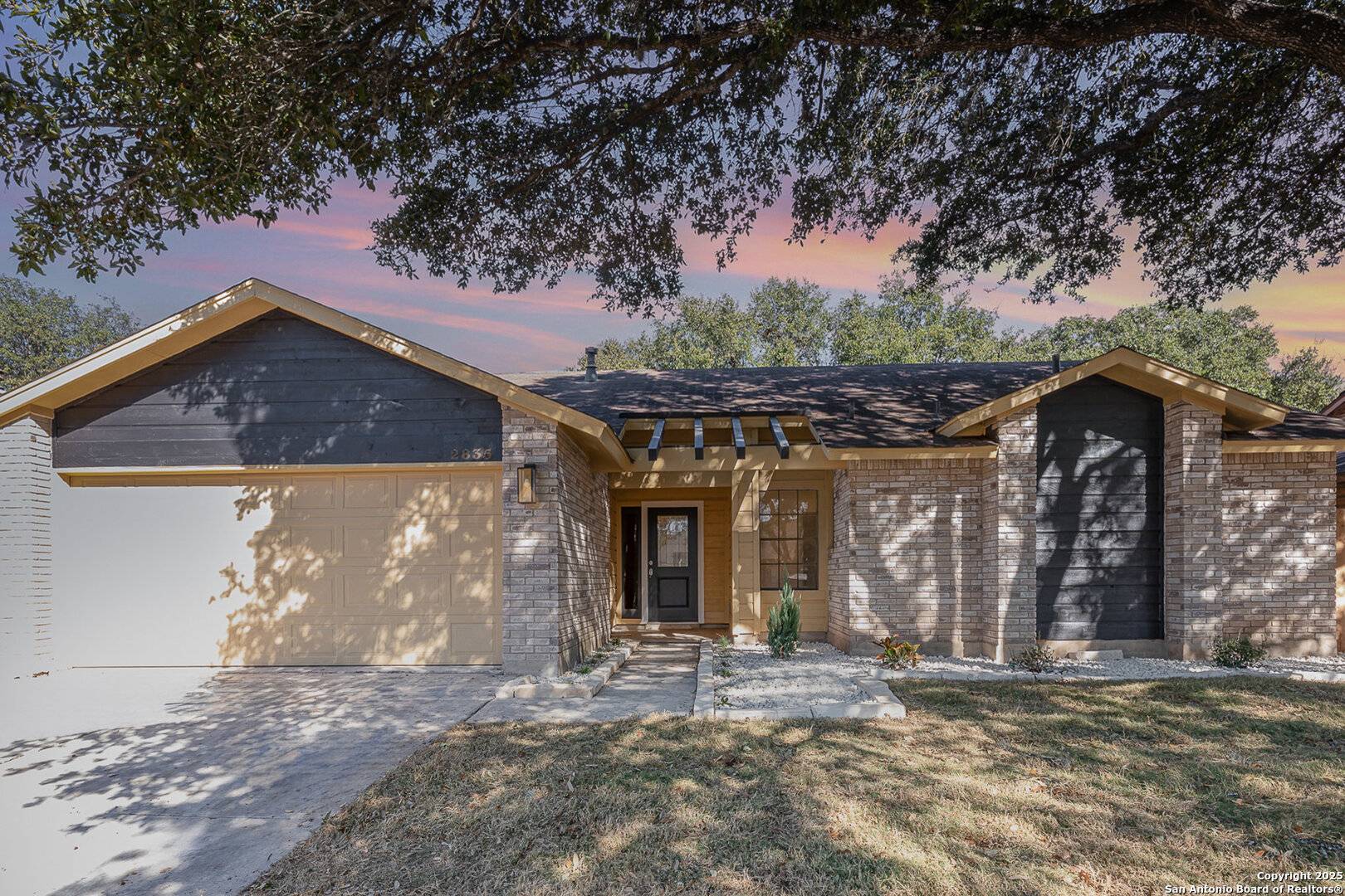 San Antonio, TX 78247,2835 Burning Log