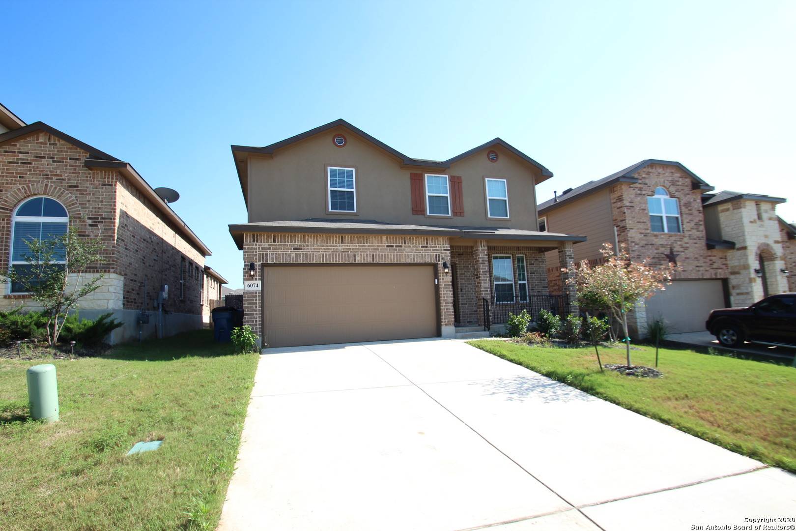 San Antonio, TX 78261,6074 AKIN CIRCLE