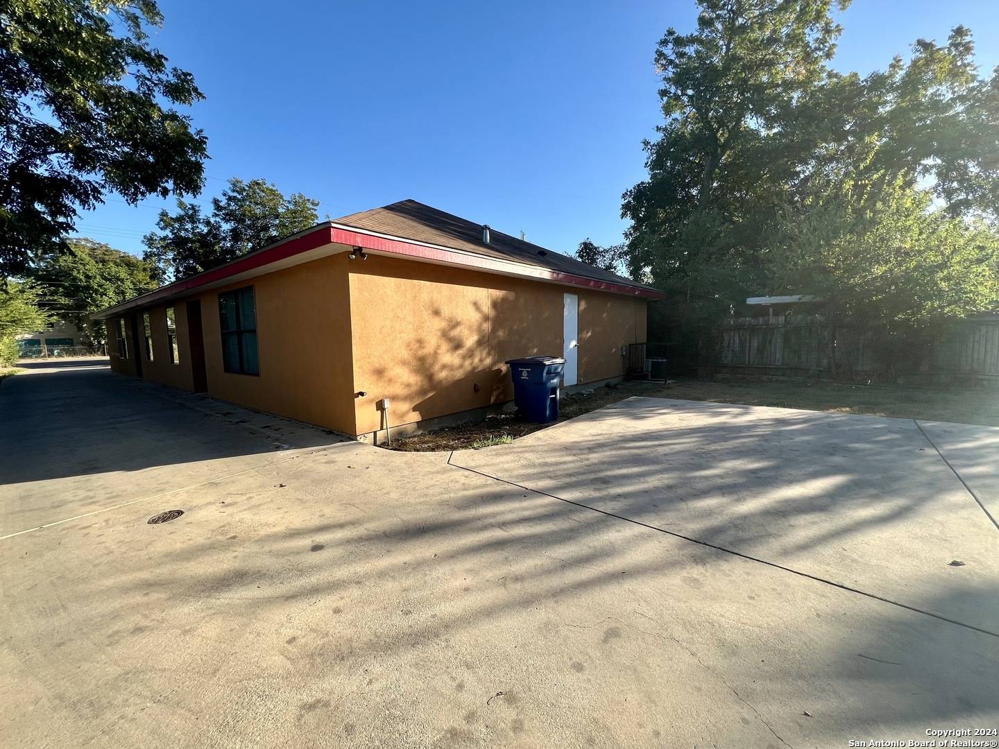 San Antonio, TX 78211-1878,1721 Quintana Rd UNIT 101