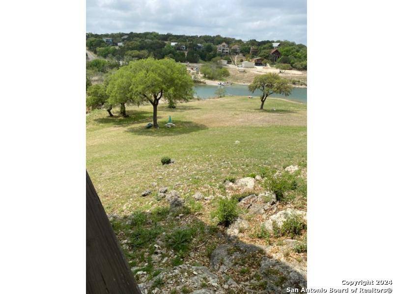 Canyon Lake, TX 78133,587 oak shores