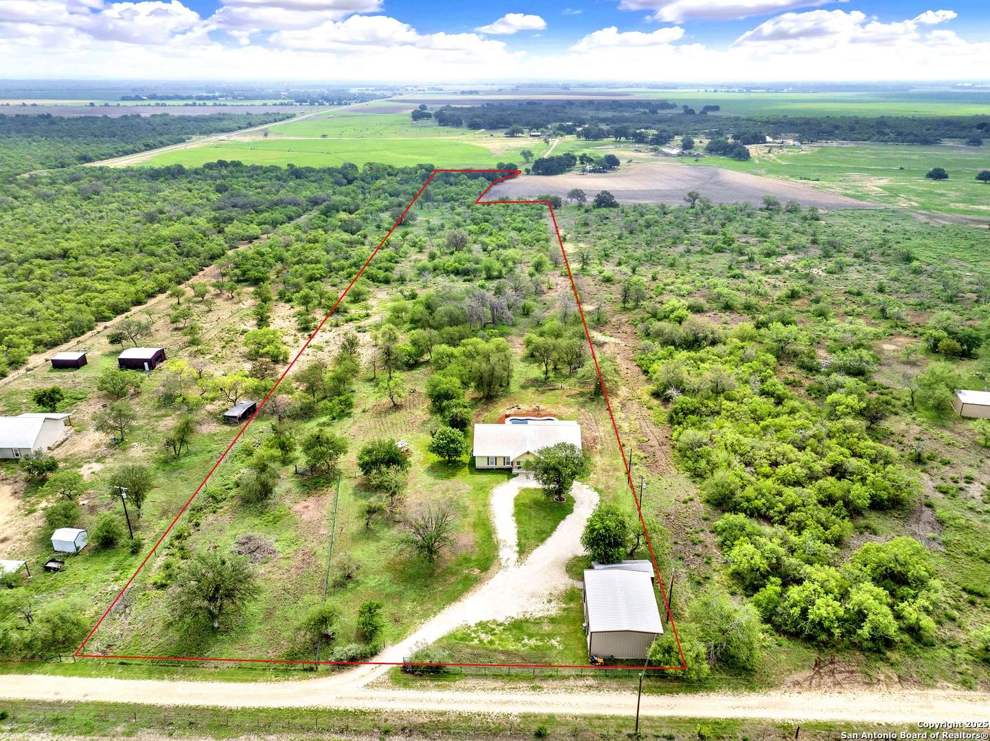 Hondo, TX 78861,1173 CR 421