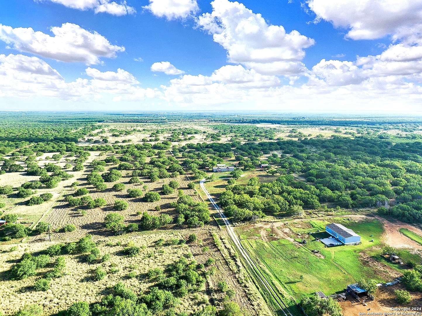 Charlotte, TX 78011,8830 fm 140