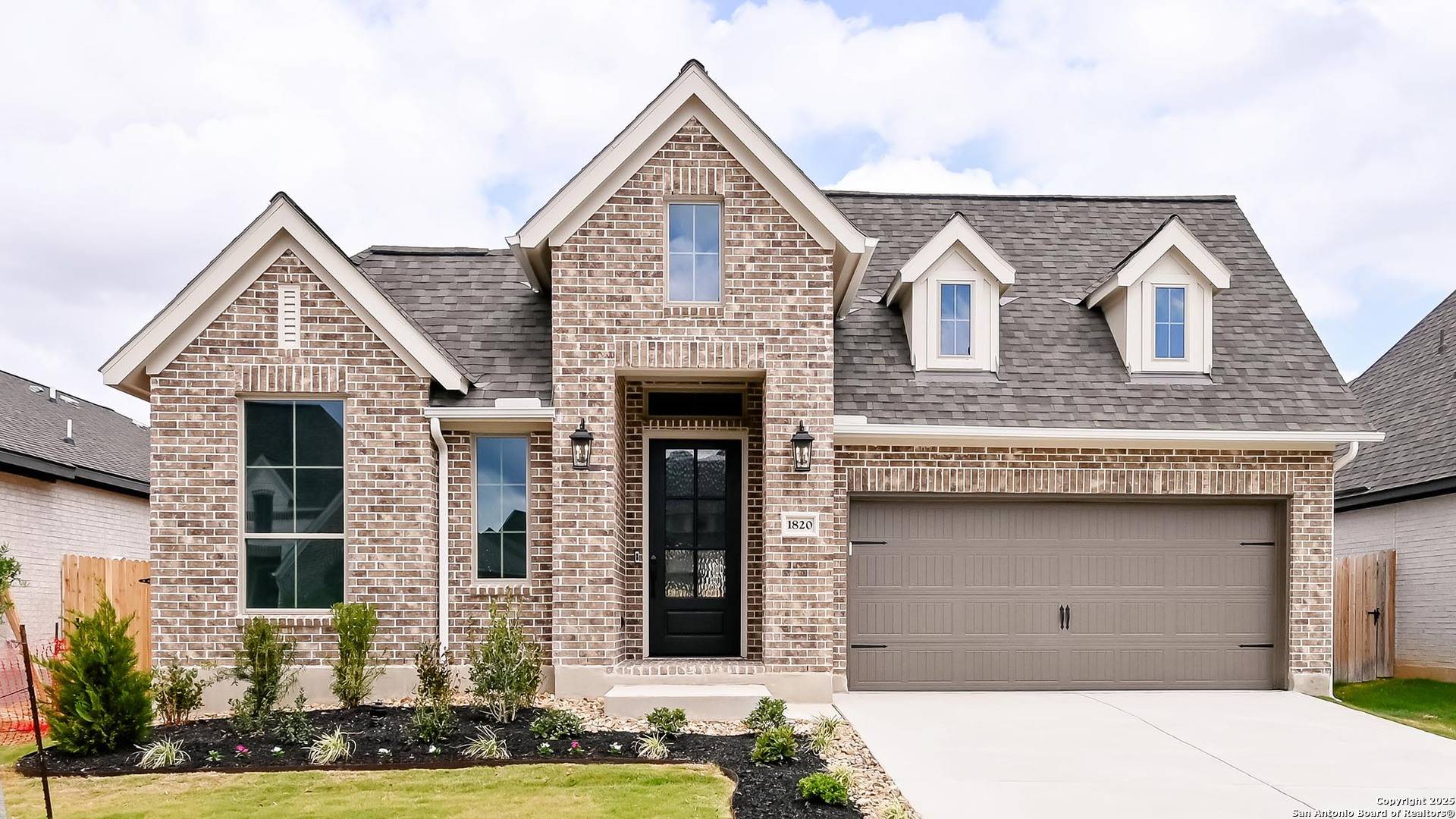Seguin, TX 78155,1820 Field Brook