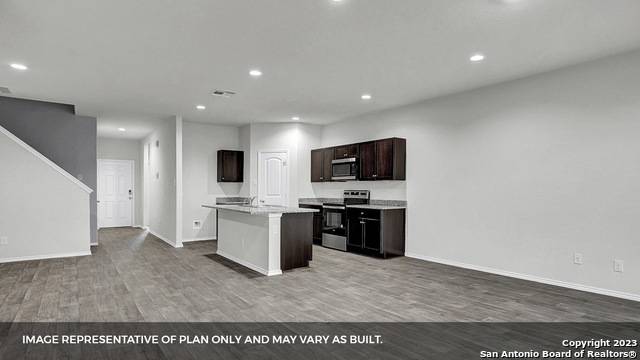 San Antonio, TX 78266,21272 Millstream Bend
