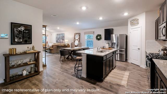 San Antonio, TX 78266,21264 Millstream Bend