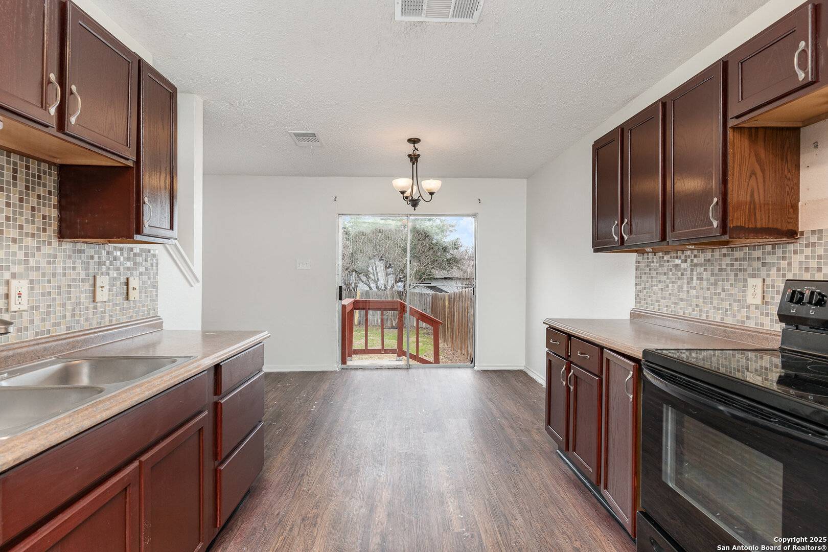 San Antonio, TX 78244-1992,3713 CANDLECREEK CT