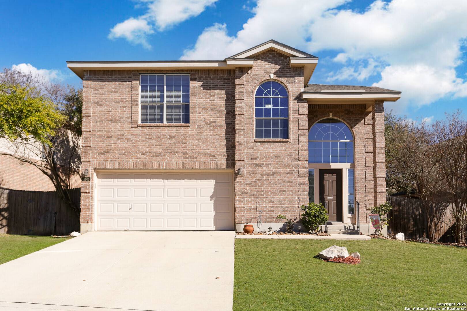 Helotes, TX 78023-3656,13606 Topaz Lk
