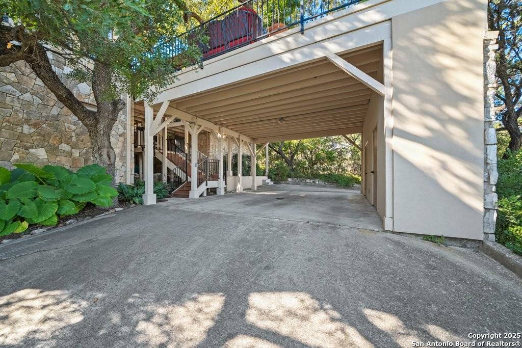 New Braunfels, TX 78130-7221,739 TIMBER DR