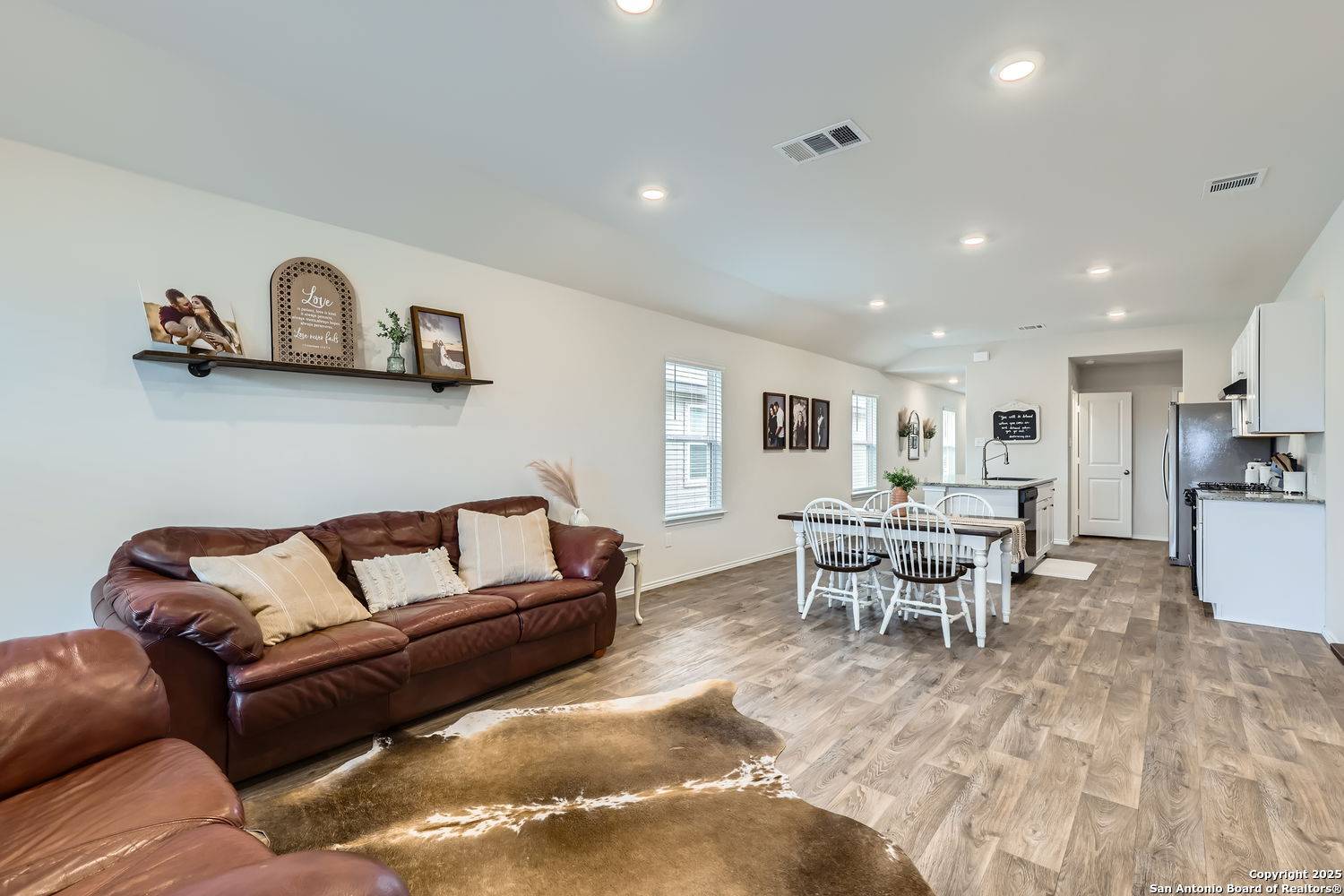 New Braunfels, TX 78130,2917 BROGAN CRK
