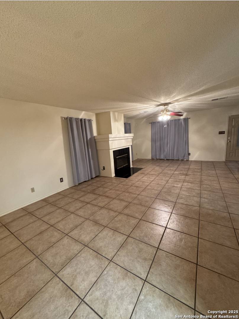 San Antonio, TX 78258-7864,1315 PECAN STATION