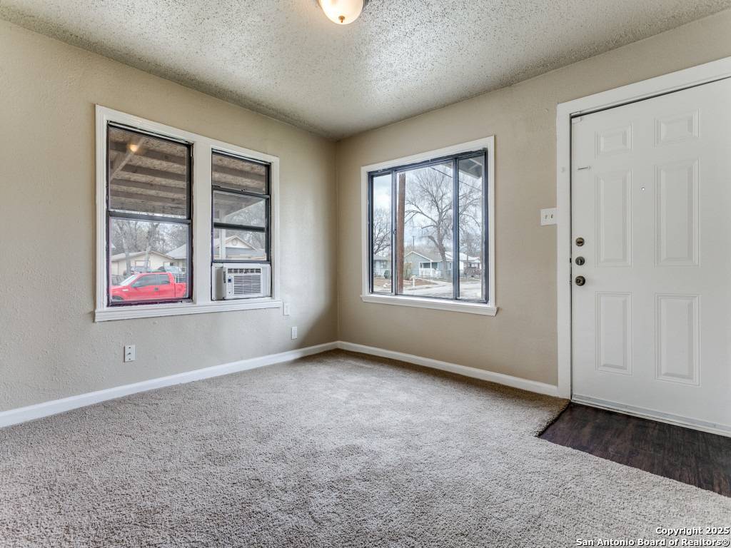 San Antonio, TX 78210-5641,102 SMALLWOOD DR