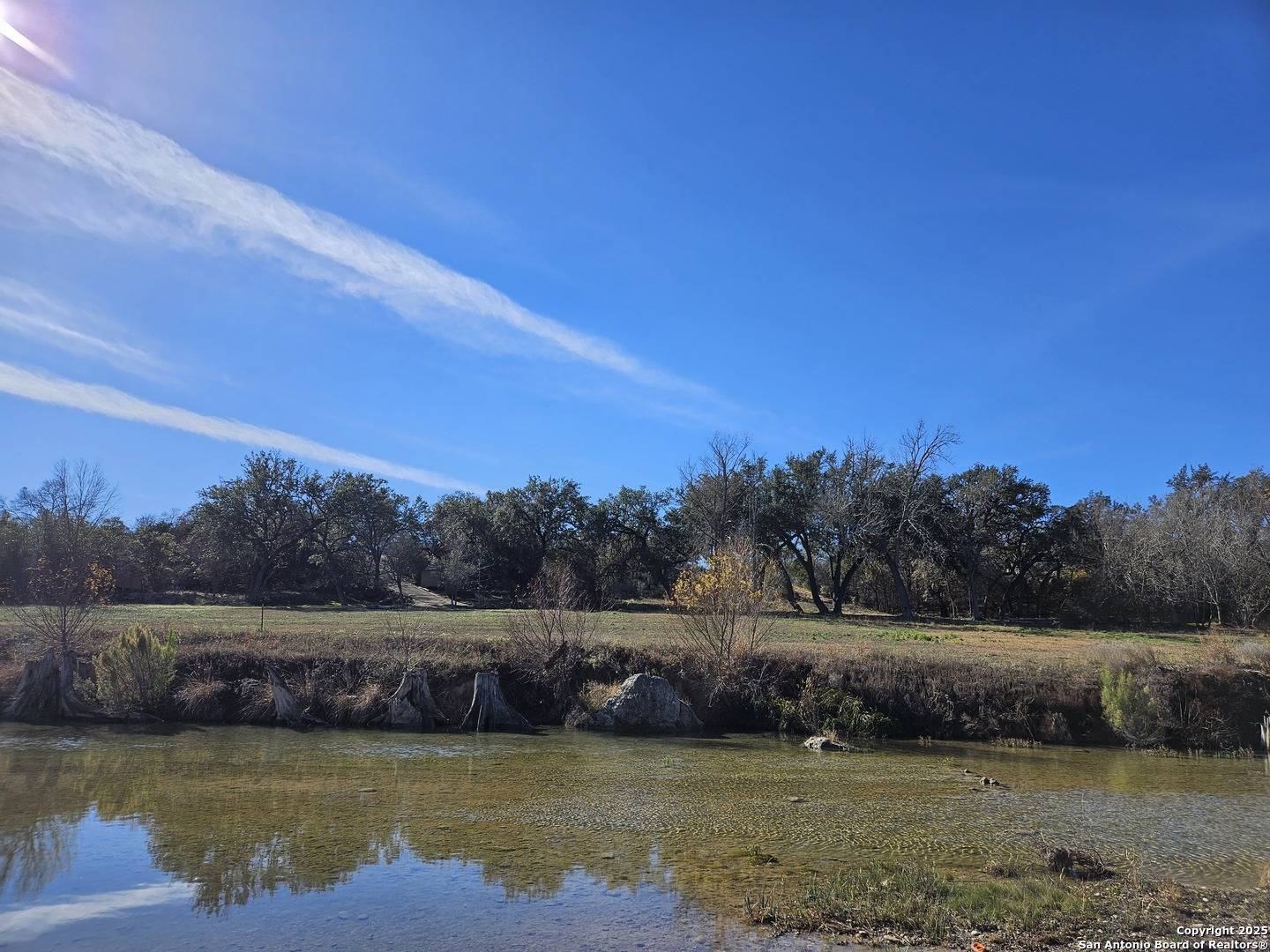 Bandera, TX 78003-4162,1424 LAKESHORE DR N