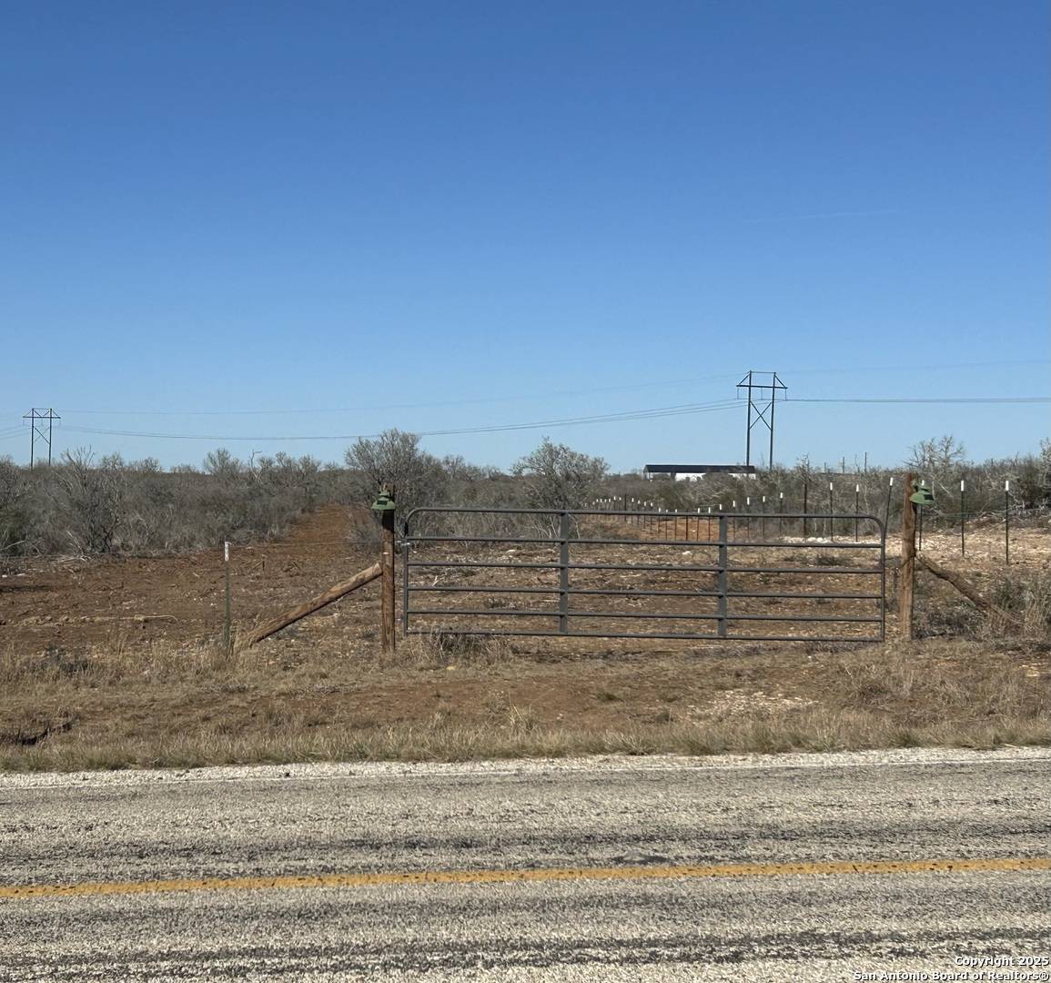 Devine, TX 78016,00 FM 2200