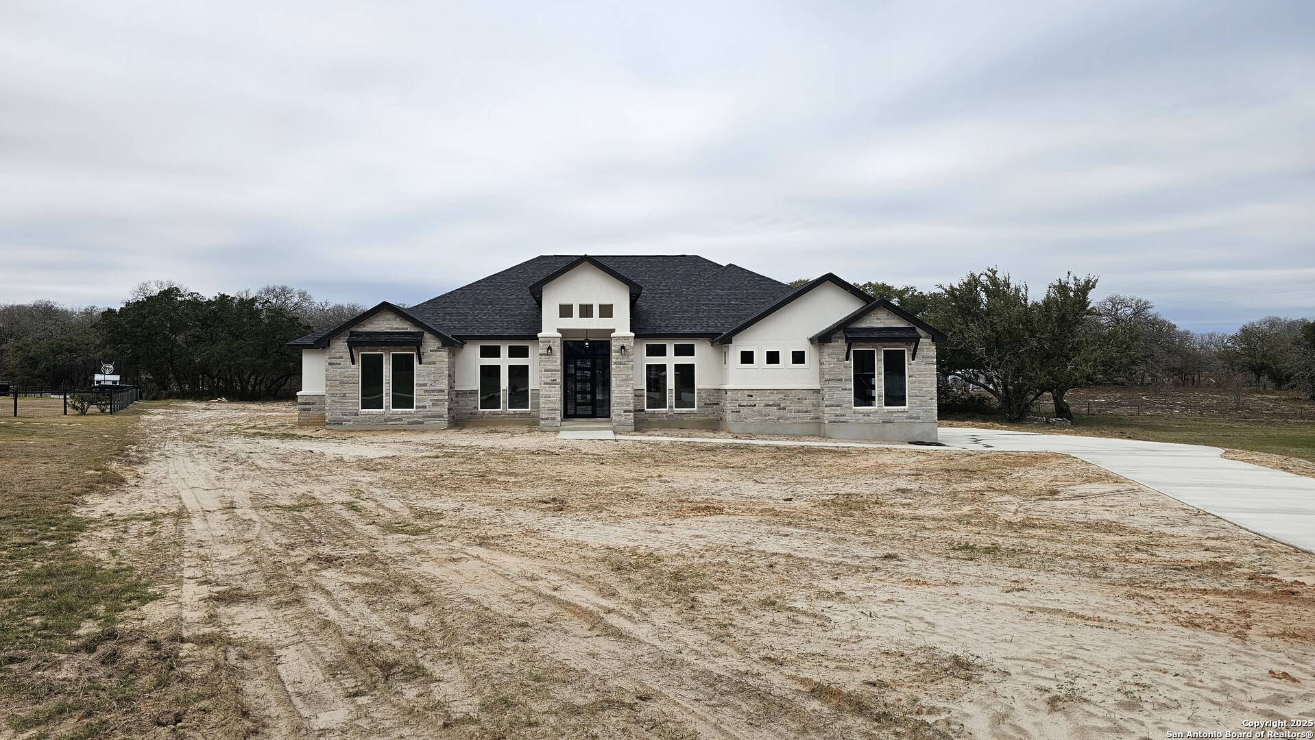 La Vernia, TX 78121,113 Hunting Ridge Dr