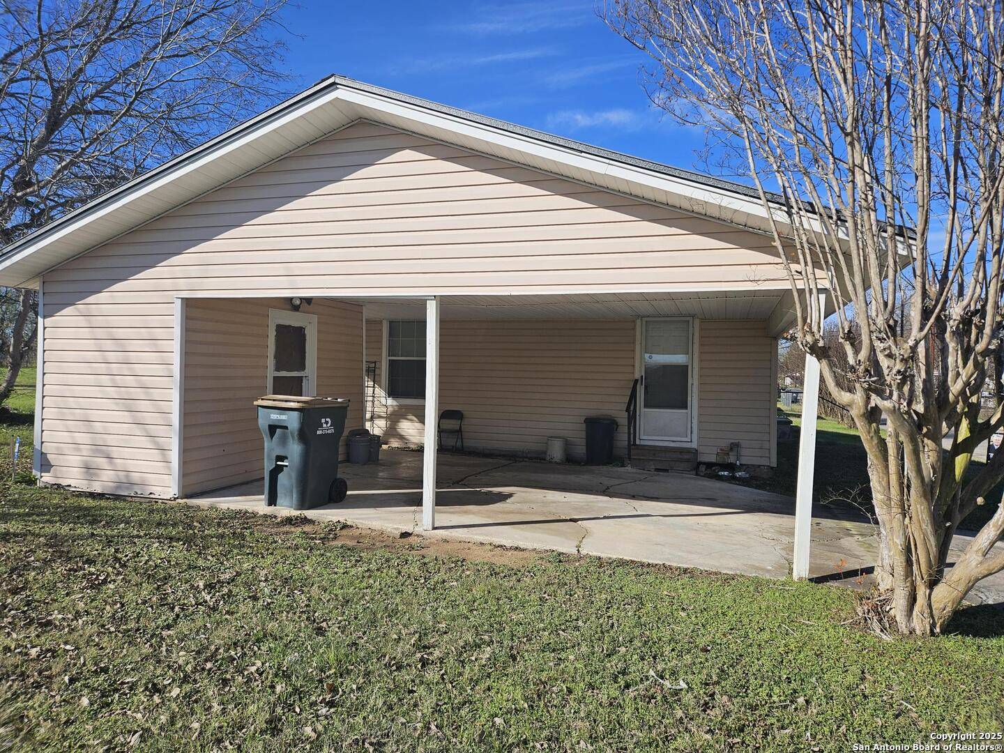 Luling, TX 78648,312 Jones St