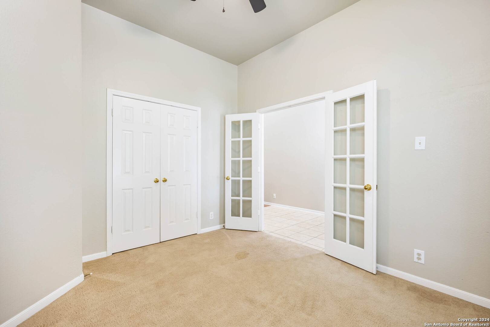 New Braunfels, TX 78130-2334,450 WALNUT HEIGHTS