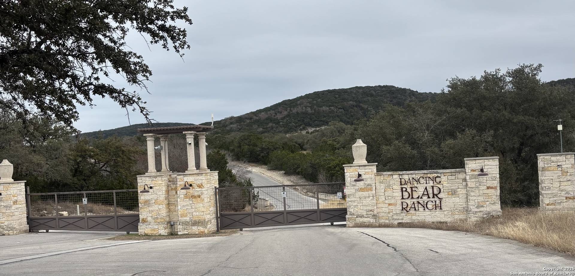 Mico, TX 78056,341 PR 1746