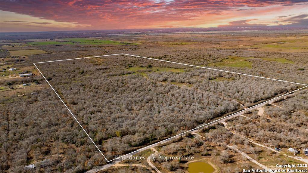 Lockhart, TX 78644,399 Seals Creek