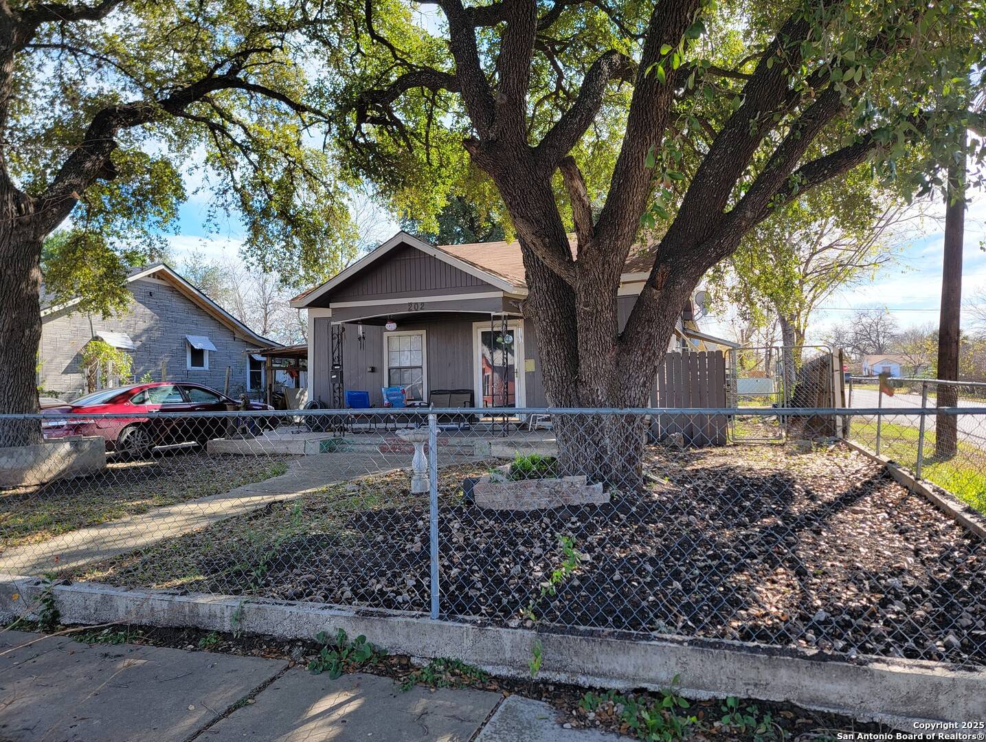 San Antonio, TX 78210-4166,202 BAILEY AVE