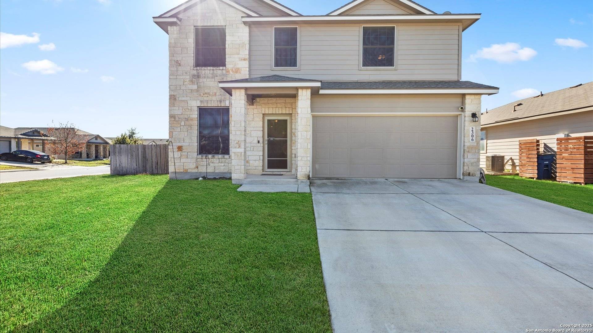 New Braunfels, TX 78130-2067,2306 CLOVER RDG