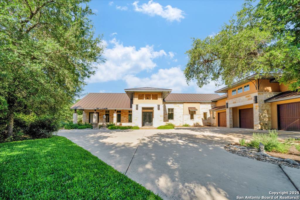 New Braunfels, TX 78132-3346,955 RIVERFOREST DR