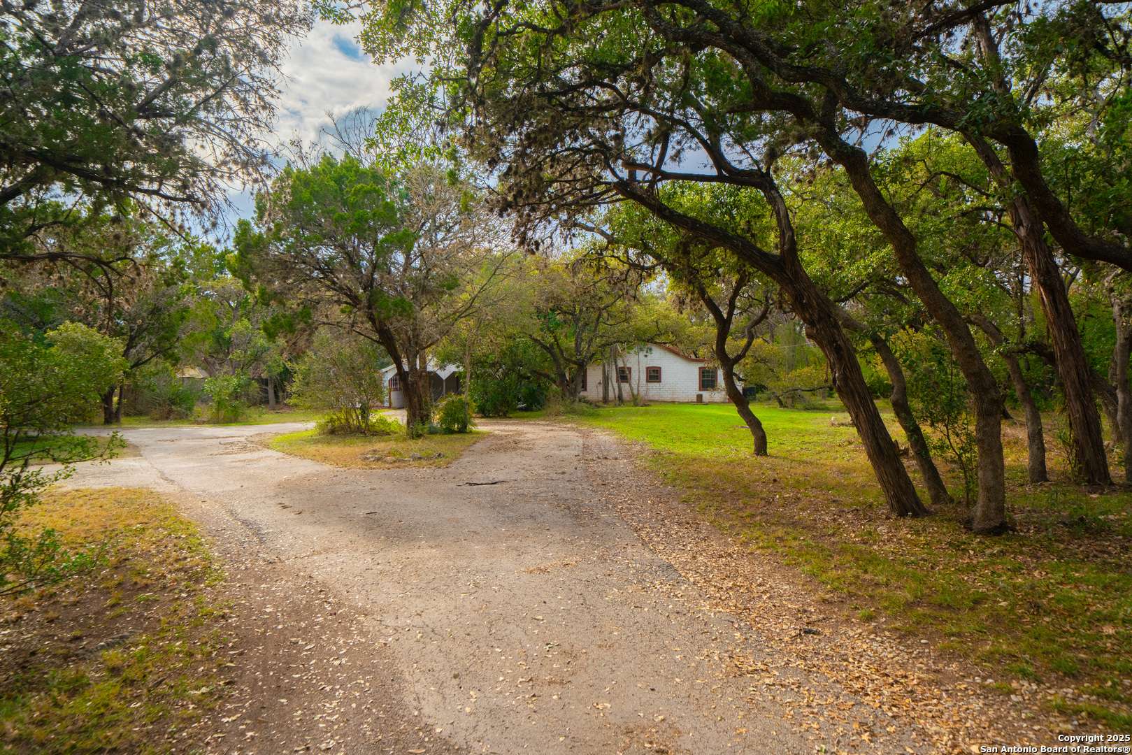 Shavano Park, TX 78231,116 Wagon Trail Rd