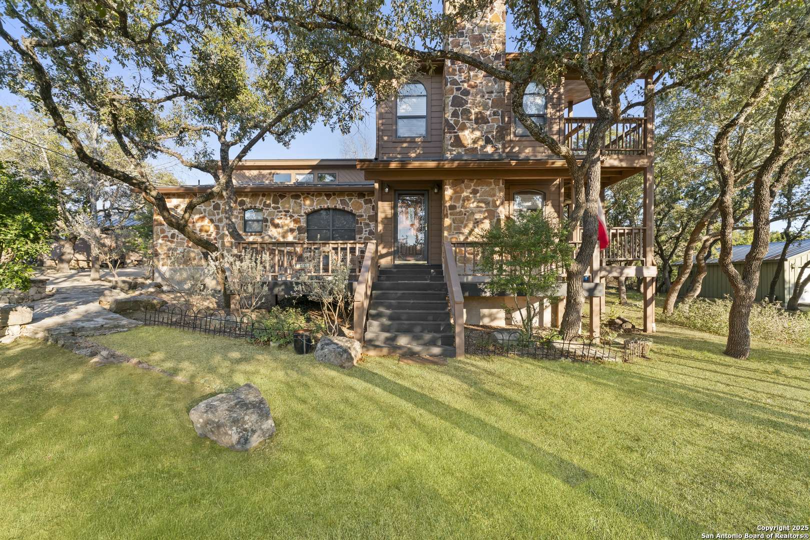 Canyon Lake, TX 78133-2186,1560 ROADRUNNER LN