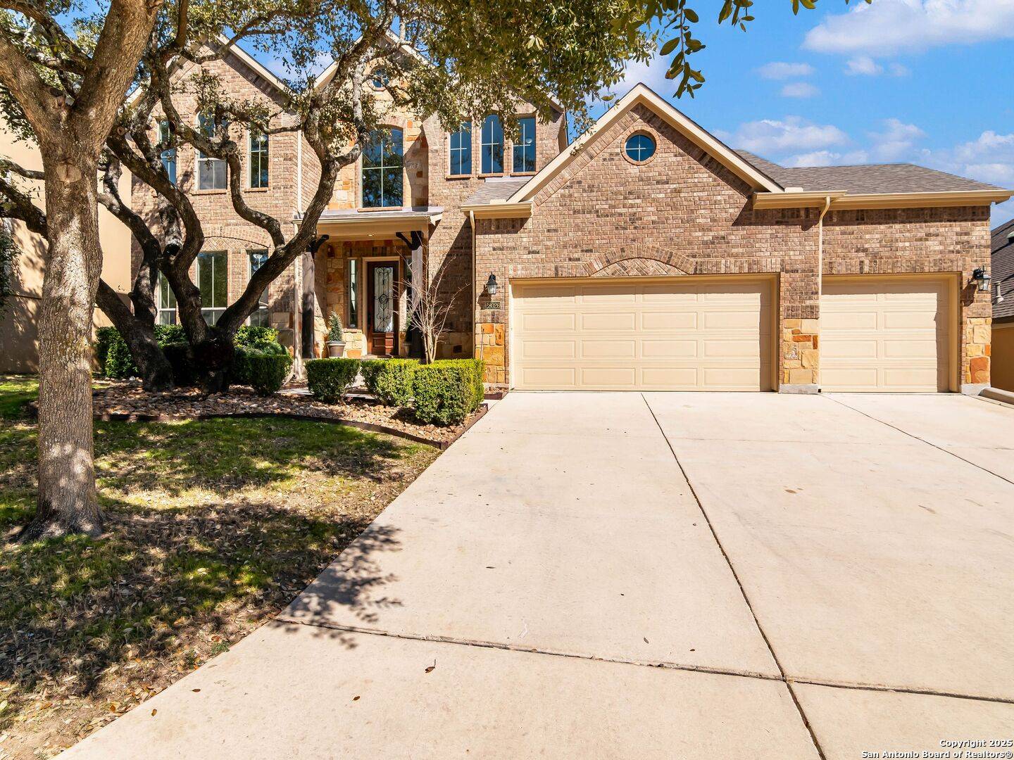 Boerne, TX 78015-4866,28026 VINE CLIFF