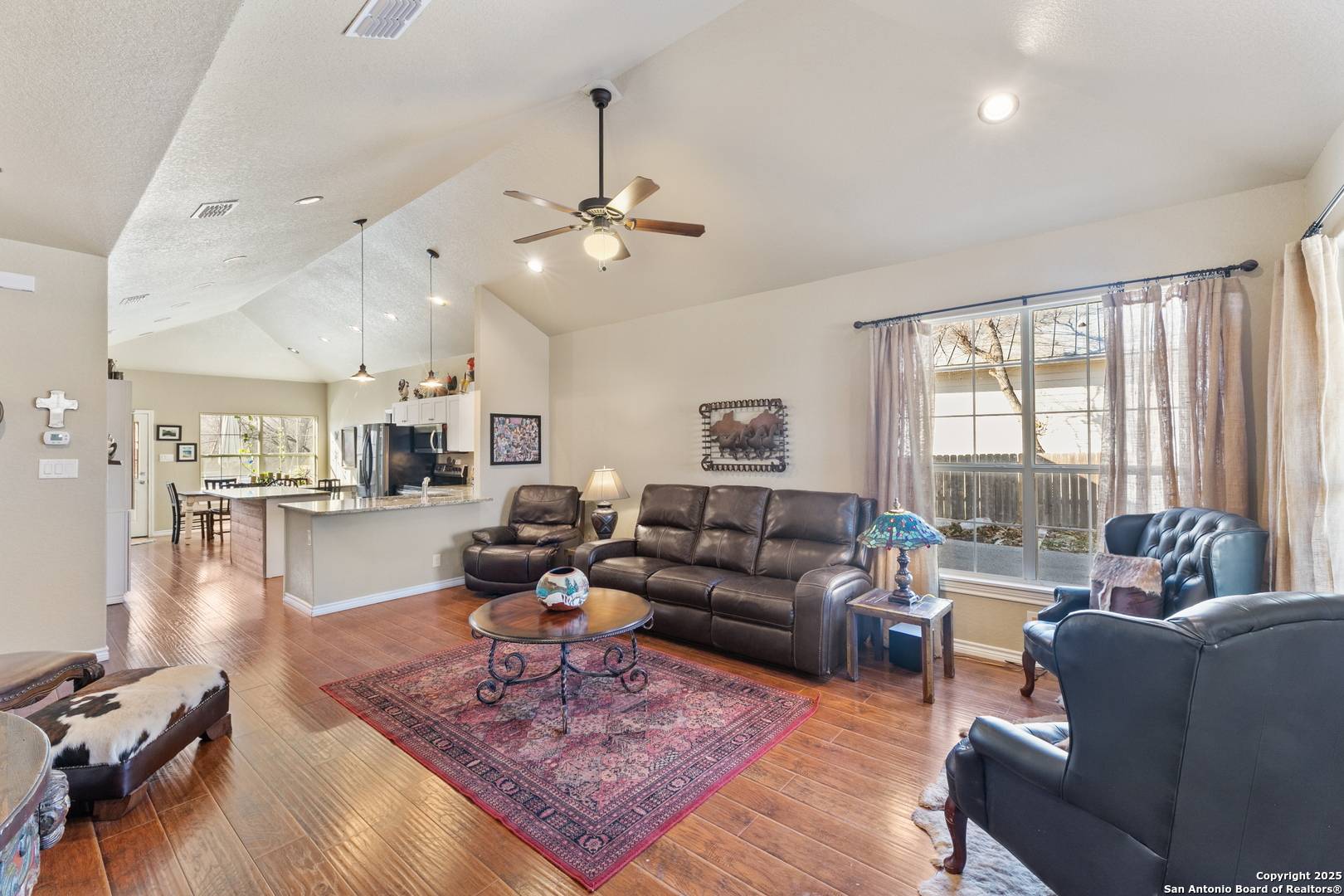 Hondo, TX 78861,1117 NEW FOUNTAIN RD