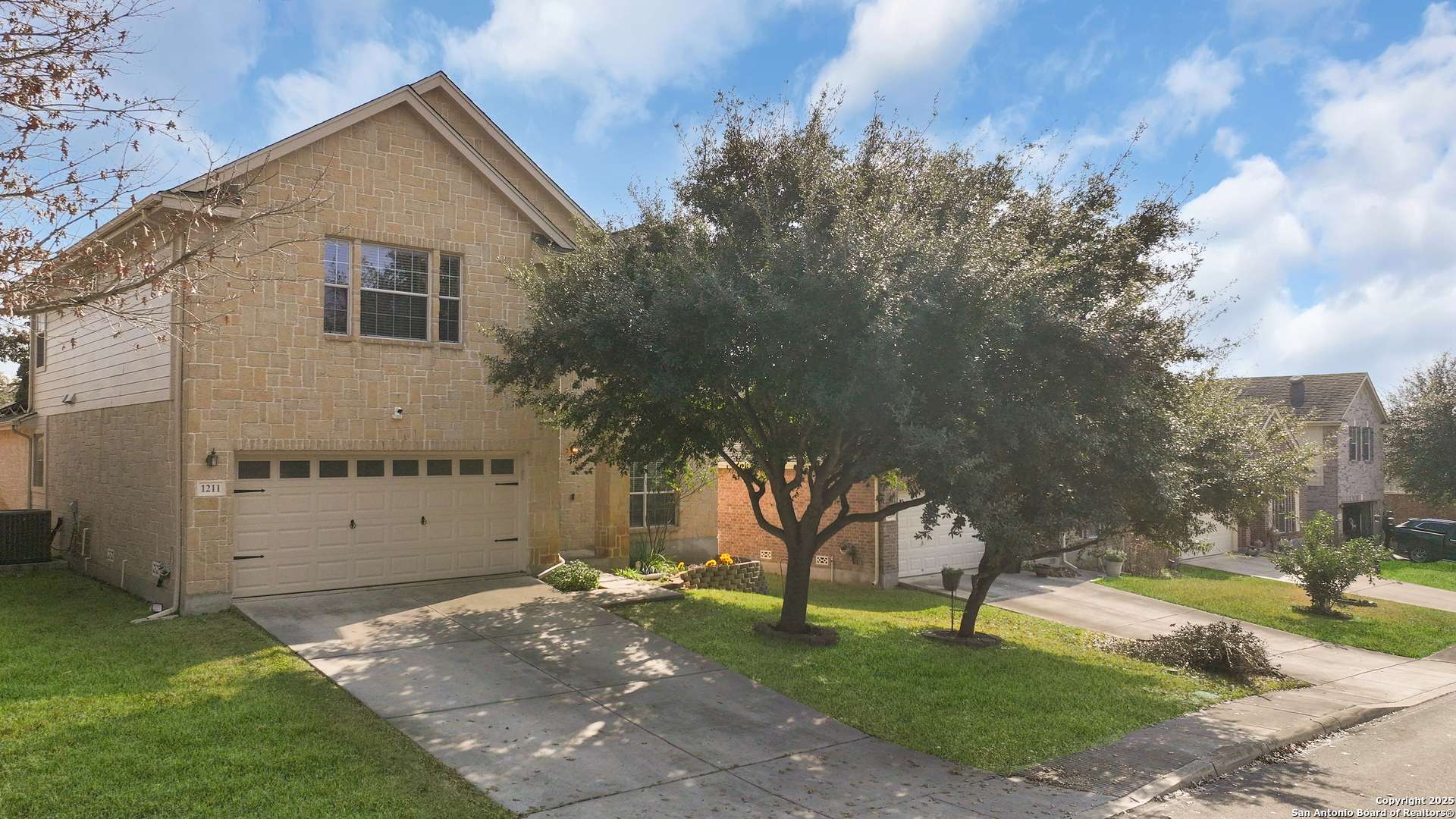 Windcrest, TX 78239-1863,1211 MAGELLAN