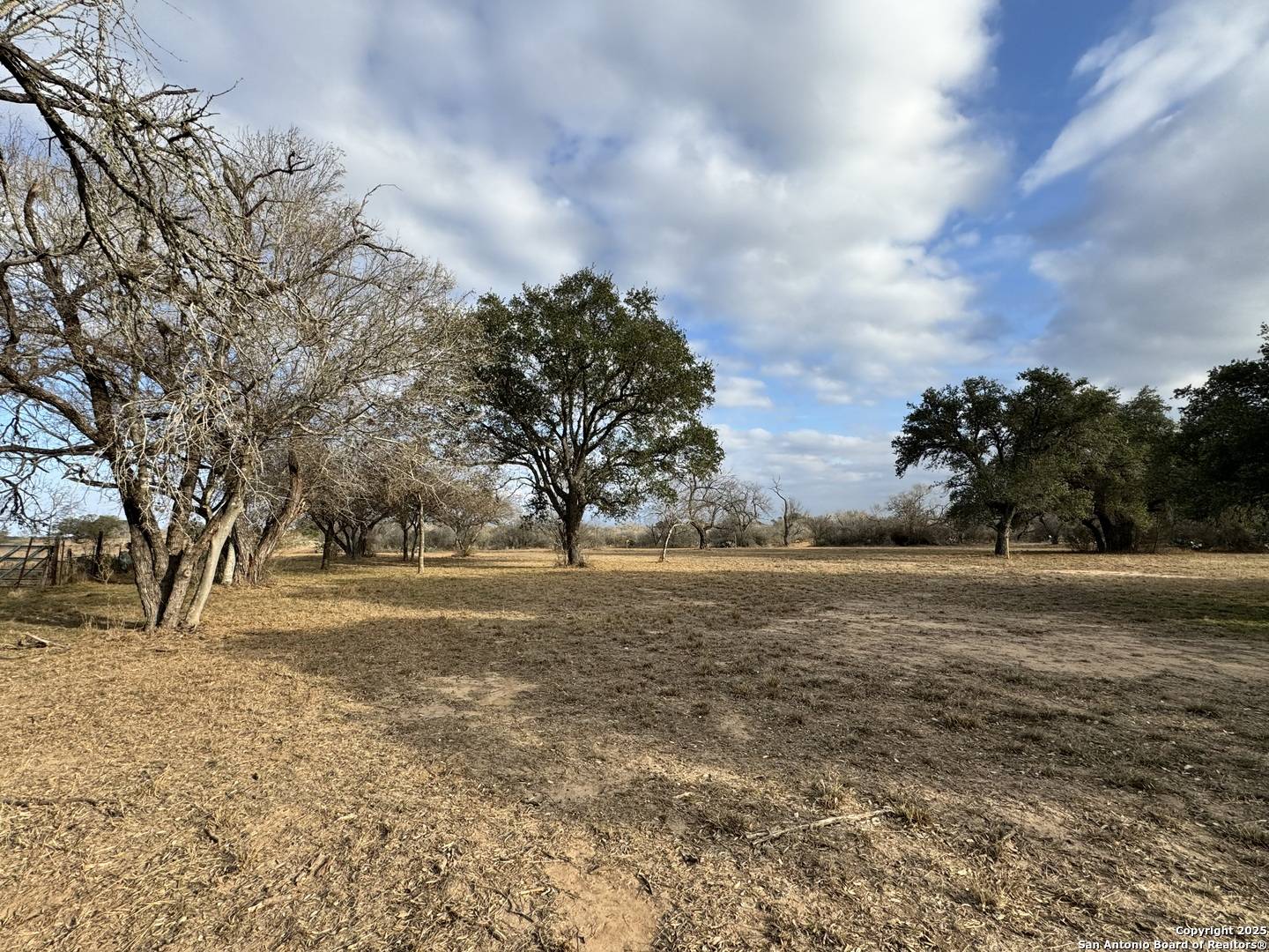 Devine, TX 78016,TBD COUNTY ROAD 765