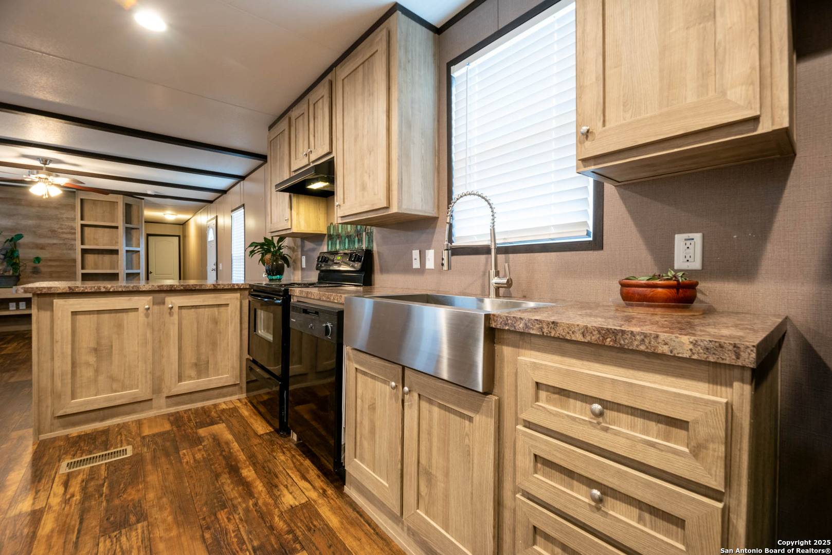 Maxwell, TX 78656,16 Fourth Street