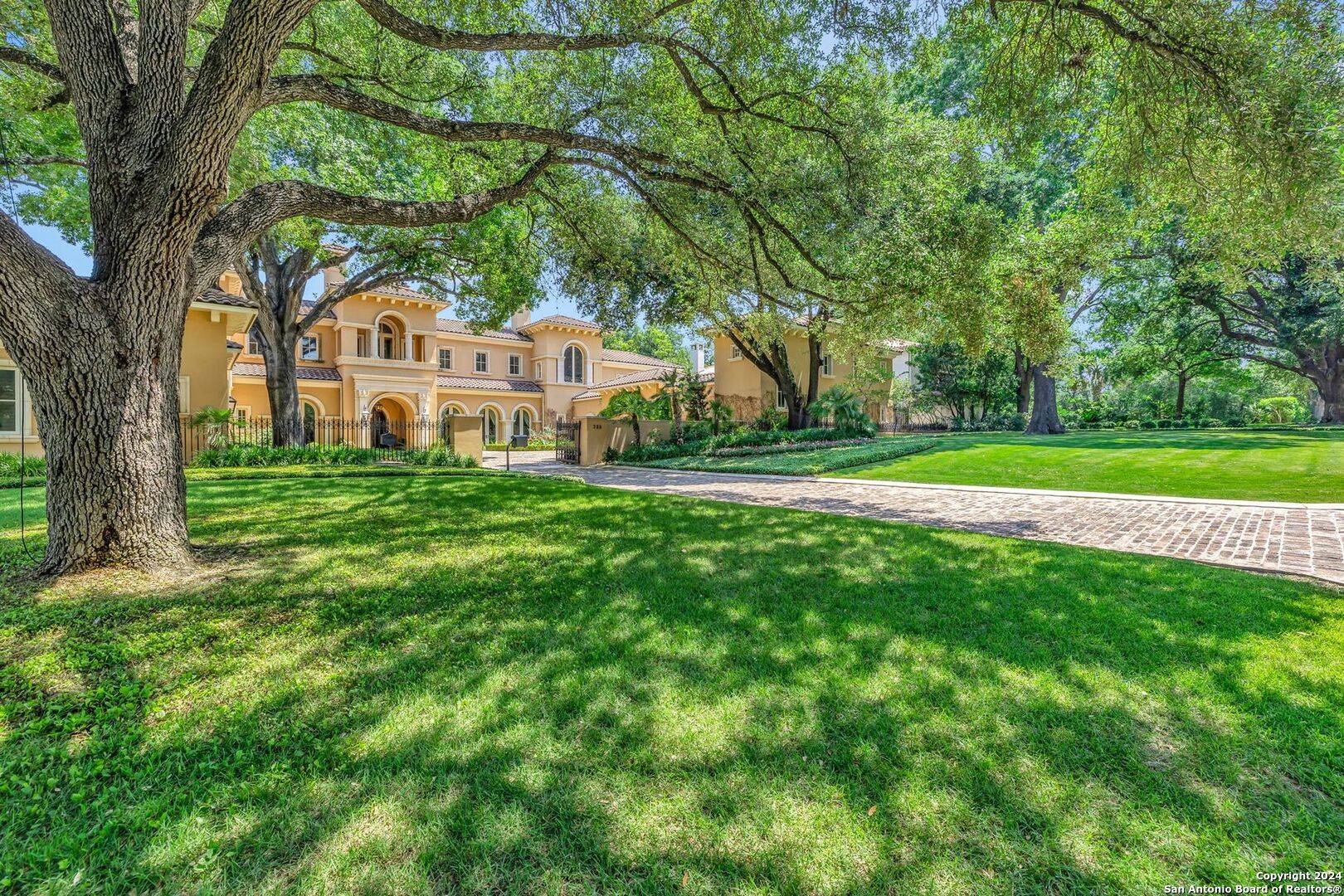 San Antonio, TX 78209,325 TERRELL