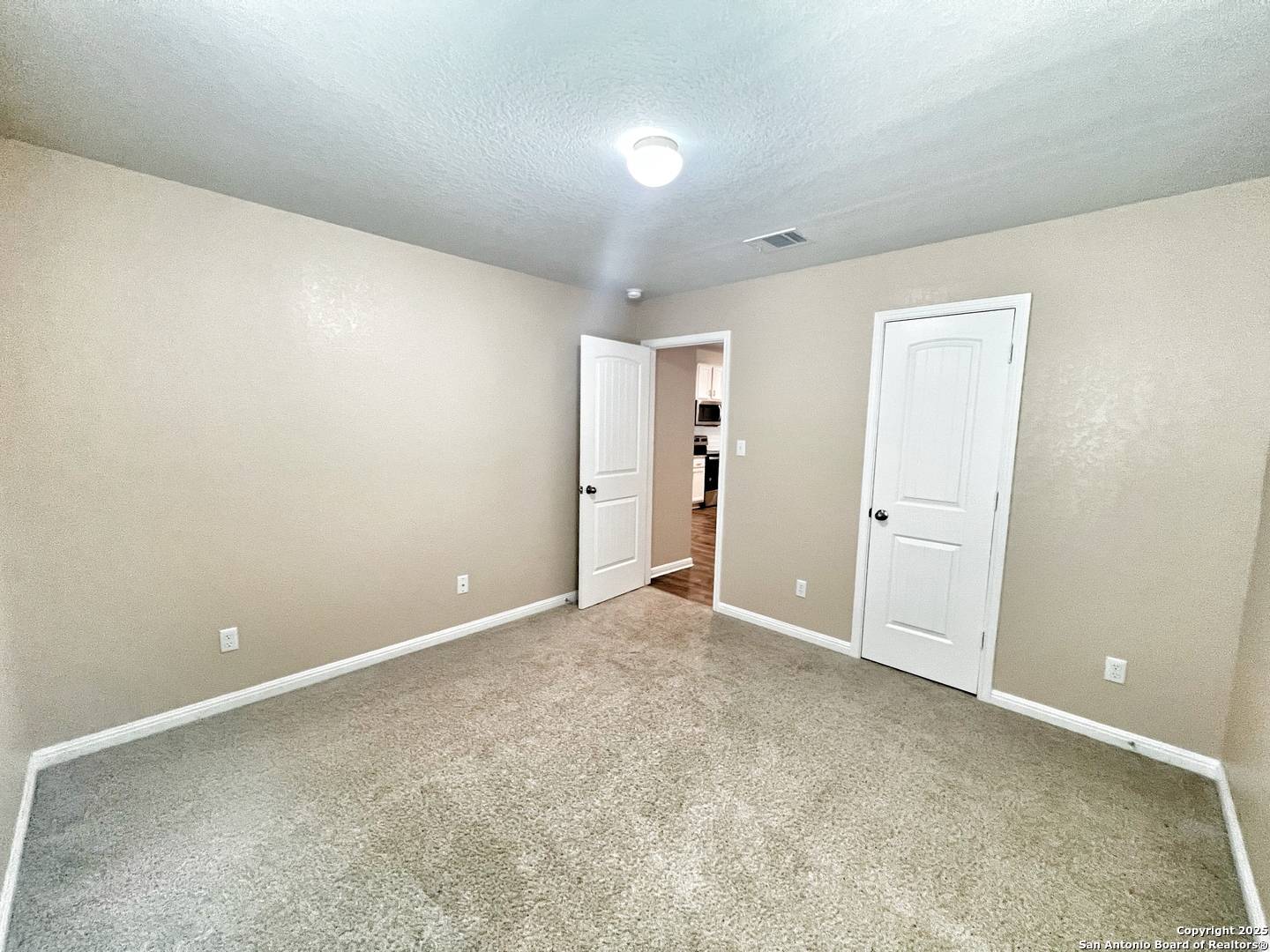New Braunfels, TX 78130-6684,2218 Trumans Hill