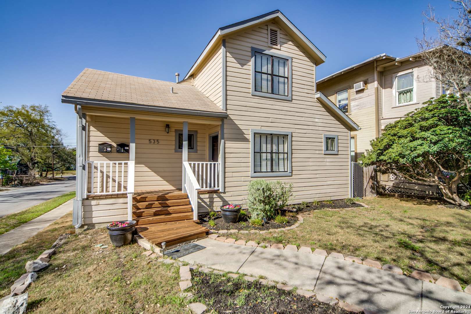 San Antonio, TX 78212-3593,535 MAGNOLIA AVE UNIT 1