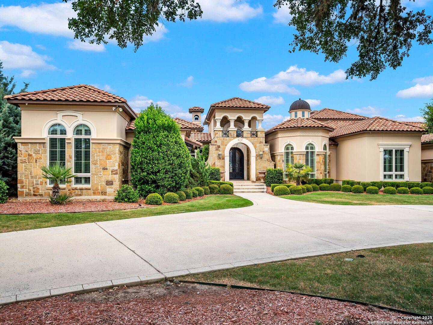 Shavano Park, TX 78231-2270,202 WELLESLEY LOOP