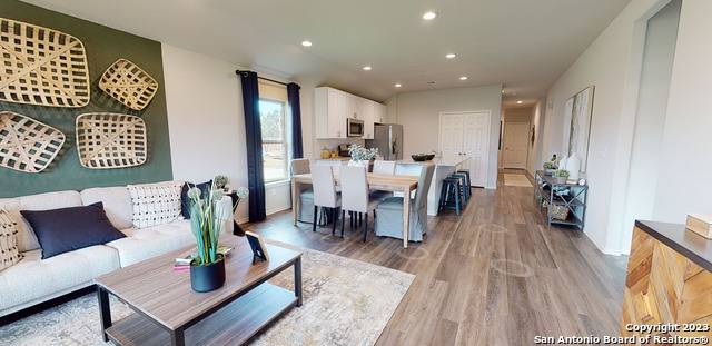 San Antonio, TX 78223,9645 Garnet Grove