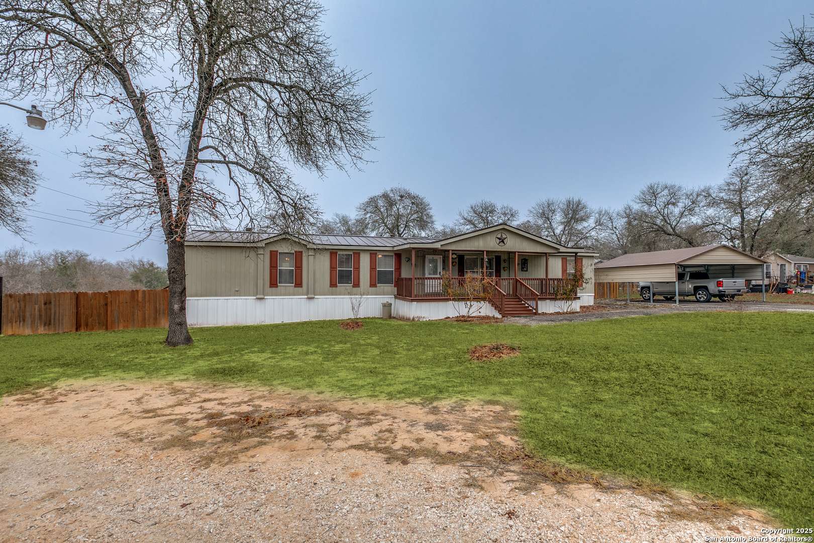 Poteet, TX 78065,270 MICHAEL RD