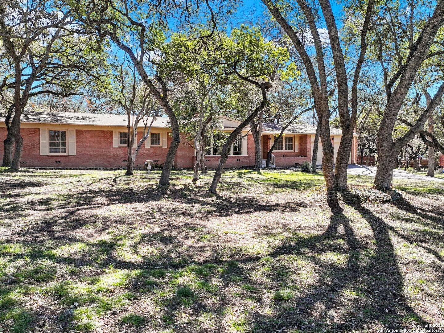 Castle Hills, TX 78213-2114,306 ZORNIA DR