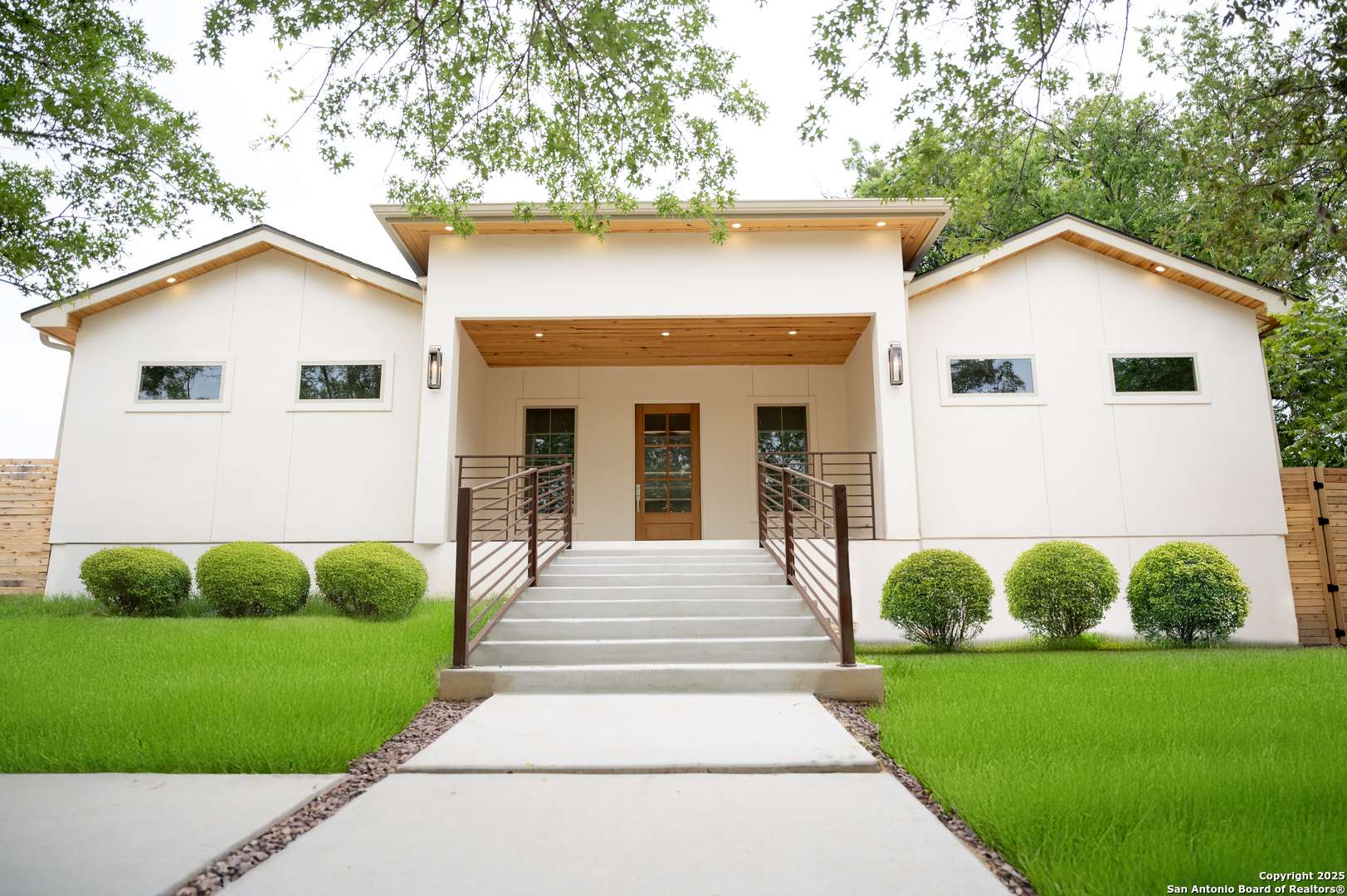 Terrell Hills, TX 78209-6146,301 TUTTLE RD