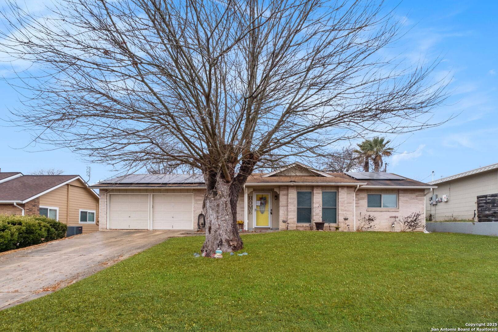 Live Oak, TX 78233-2556,217 WHISPERING OAKS
