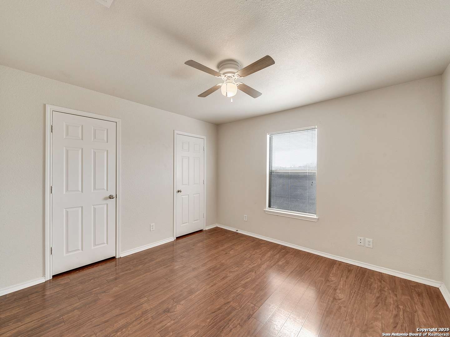 Universal City, TX 78148-4709,10815 MATHOM LNDG